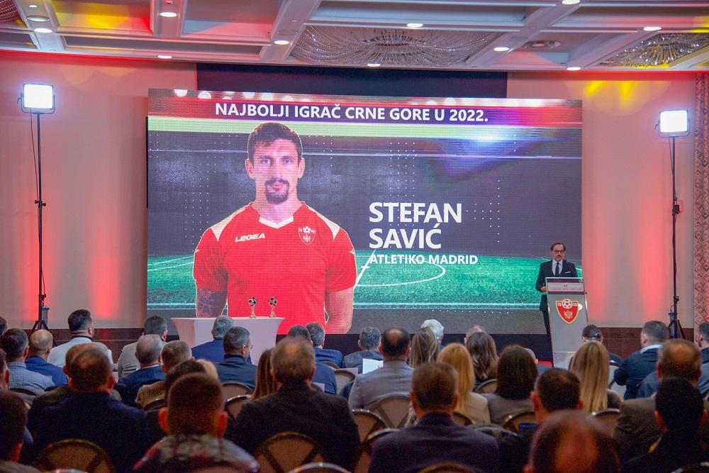Stefan Savić po šesti put najbolji crnogorski fudbaler