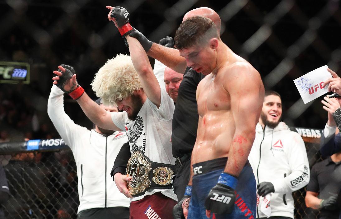 Nurmagomedov novi prvak UFC-a u lakoj kategoriji: Prebio Jakintu i ismijao Mekgregora