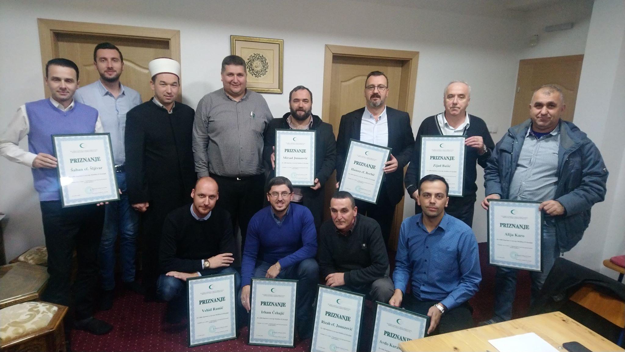 Članovima Izvršnog odbora Medžlisa IZ Kiseljak dodijeljena priznanja za uspješan rad