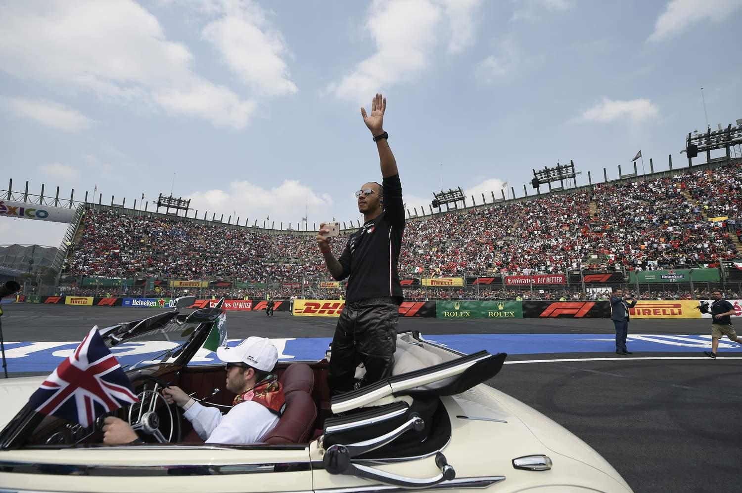 Hamilton najbrži u Meksiku, ali je titula još na čekanju