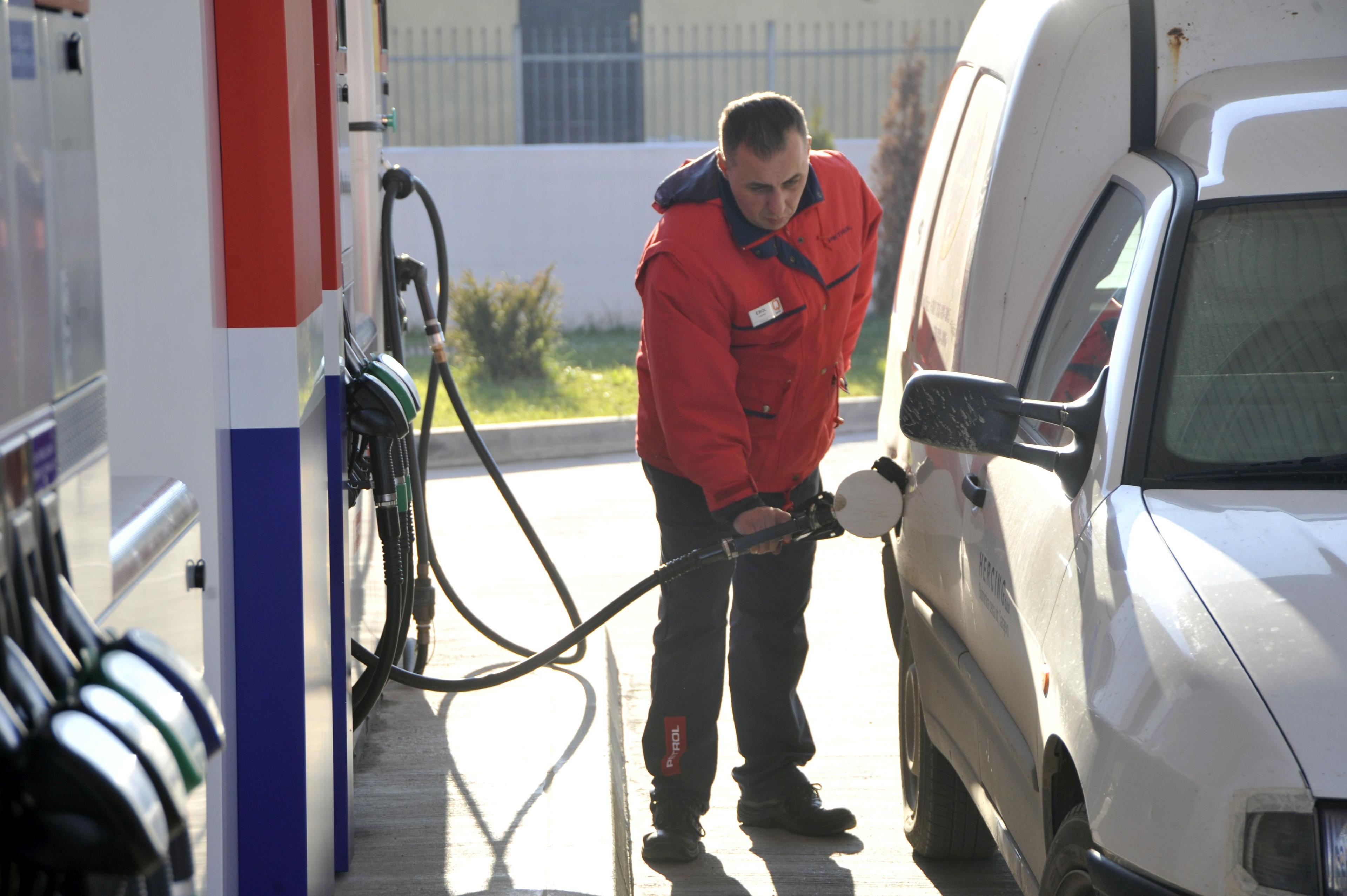 Potvrđeno za "Avaz": Niže cijene goriva u BiH