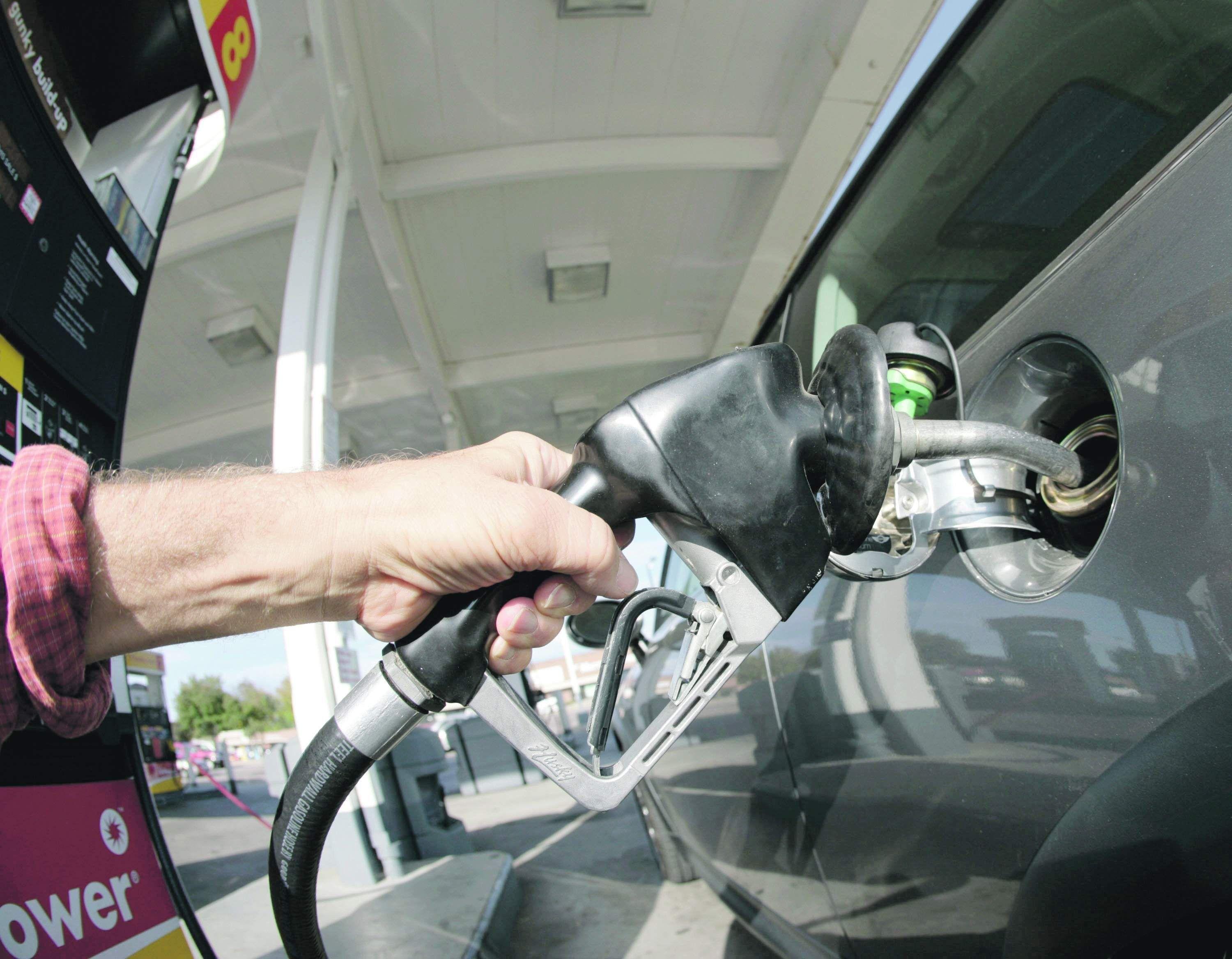"Avaz" saznaje: Vlada FBiH ograničila cijene goriva!