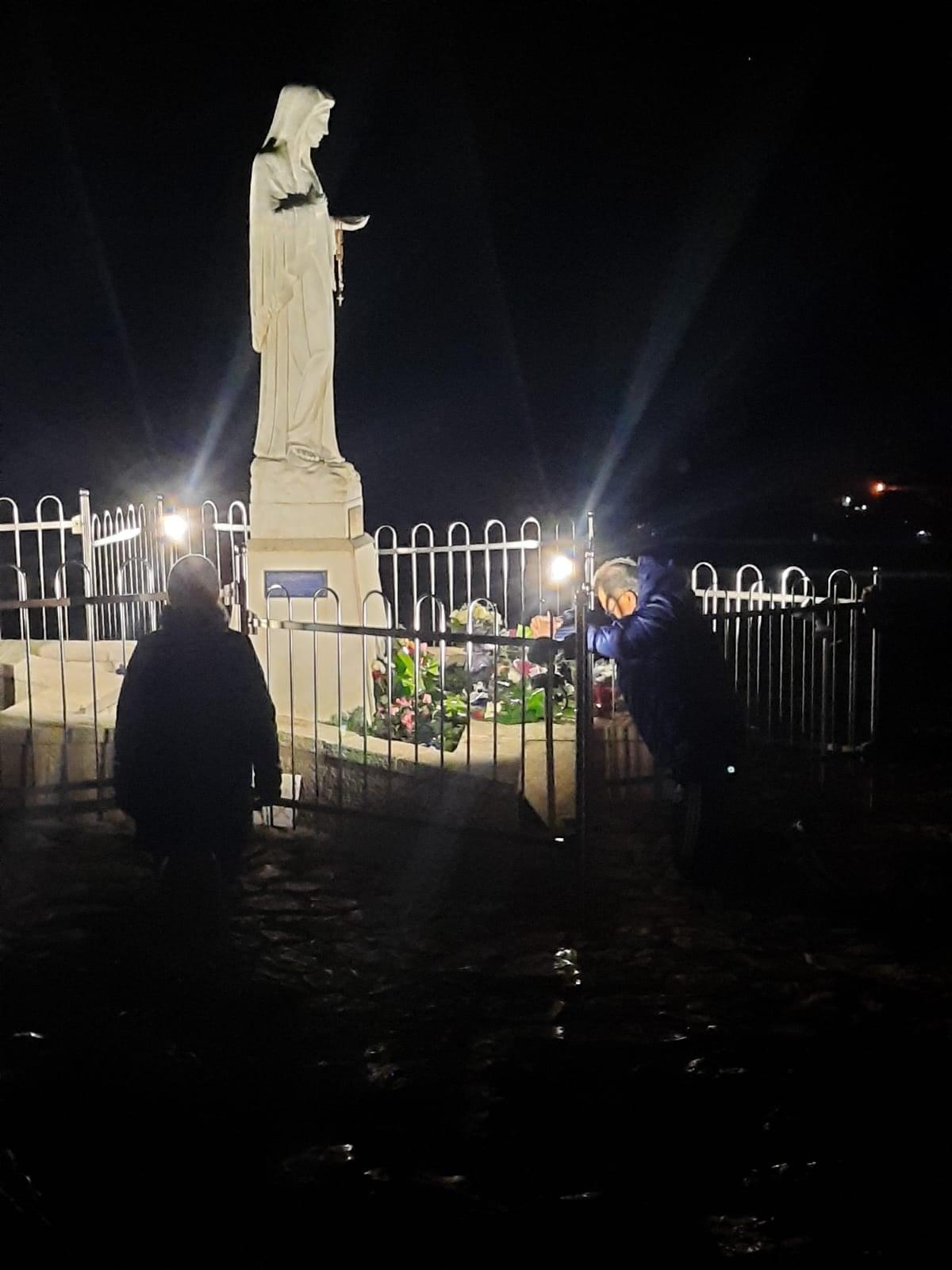 Kako je Mamić proslavio veliku pobjedu Dinama: Klečao ispred Gospinog kipa