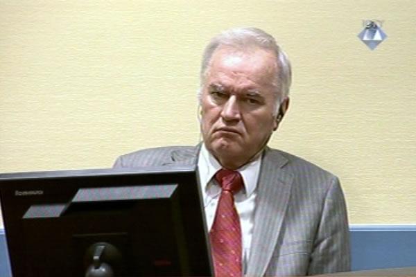 Odbrana zločinca Mladića pokušala odgoditi izricanje presude