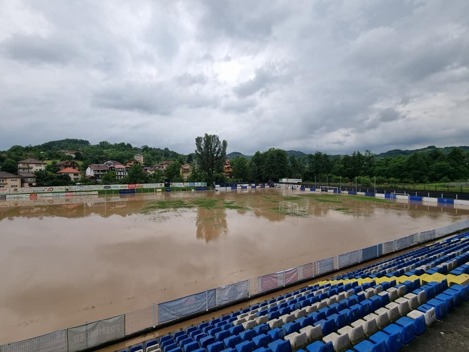 Stadion TOŠK-a u potpunosti poplavljen