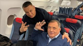 Dodik i Nešić otputovali u Rusiju: Podijelili fotografiju iz aviona, digli tri prsta