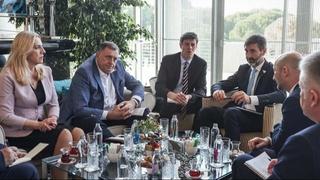 Dodik i Cvijanović razgovarali sa šefom slovačke diplomatije o političkoj situaciji u regionu i evropskom putu BiH