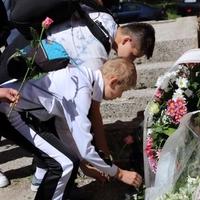 Sjećanje na ubijenu djecu u Jukićevoj ulici: Dvije ispaljene granate sa agresorskog položaja prekinule dječije snove