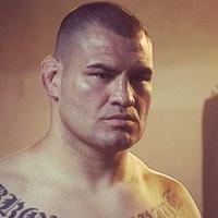 Počinje suđenje bivšem UFC prvaku: Tereti se za pokušaj ubistva