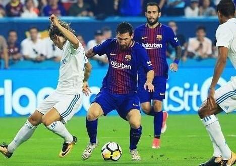 Majstorski potez: Pogledajte šta je Messi uradio Modriću (VIDEO)