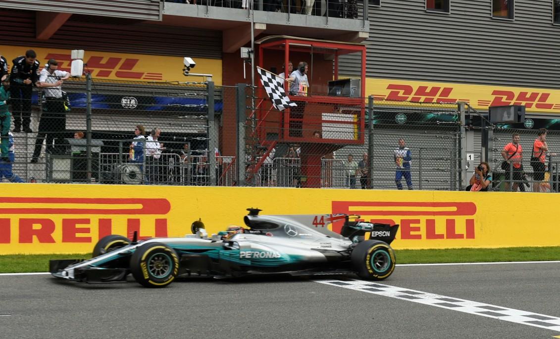 Formula 1: Hamilton pobijedio u Belgiji i smanjio prednost Vettela