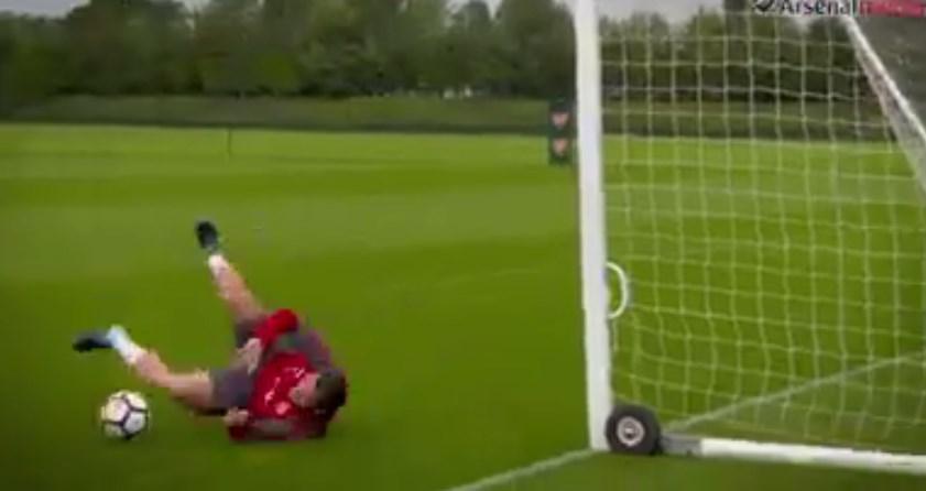Zmaj na golu Arsenala: Spavaš li mirno, Petre Čehu!?