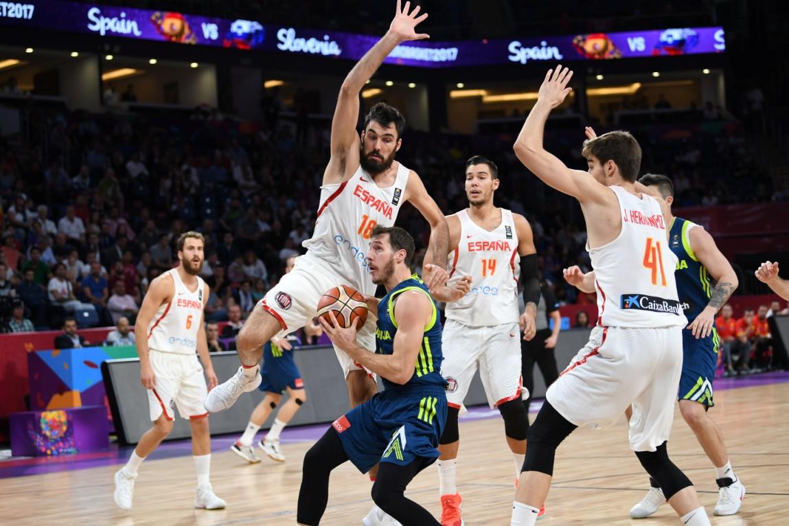 Zasluženo: Slovenija u velikom stilu pregazila Španiju i izborila finale Eurobasketa