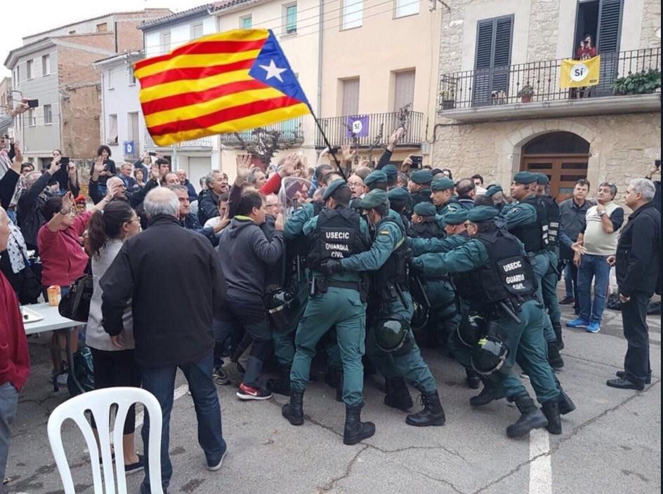 Hitan sastanak na Nou Kampu: Las Palmas odštampao zastavu Španije na dresove, Barca sazvala hitan sastanak