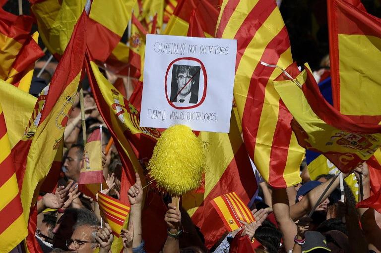 Demonstranti u Barceloni traže hapšenje Pudždemona