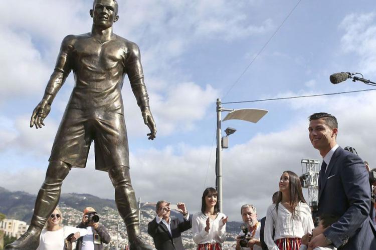 Statua Kristijana Ronalda u Madeiri: Mnogi ga zezaju da je sada previše zgodan