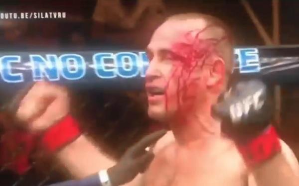 "Ruski udav" na spektakularan način "ugušio" protivnika: Ovo se rijetko viđa i u MMA