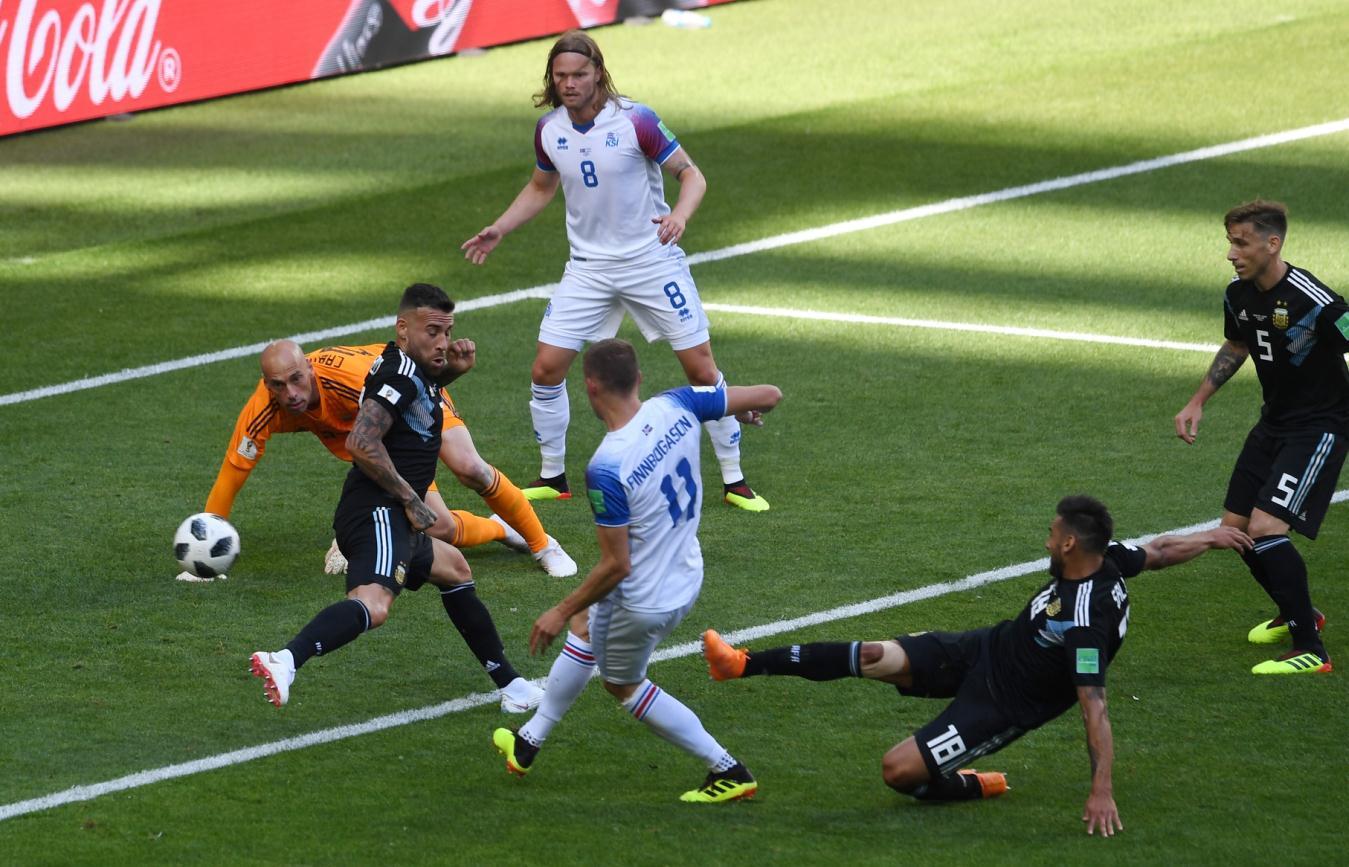 Argentina - Island 1:1, Mesi tragičar, islandski golman junak