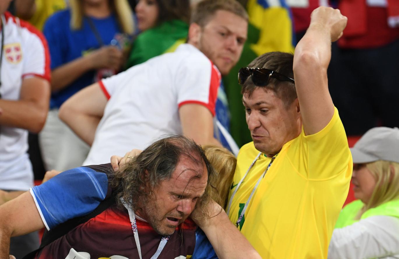 Tuča navijača Brazila i Srbije na tribinama u Moskvi