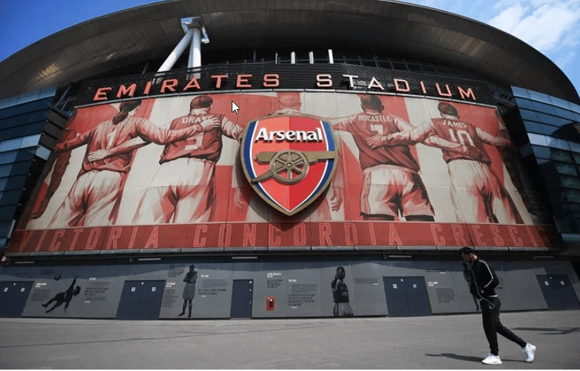 Čistka na Emirejtsu: Arsenal napušta dvanaest igrača