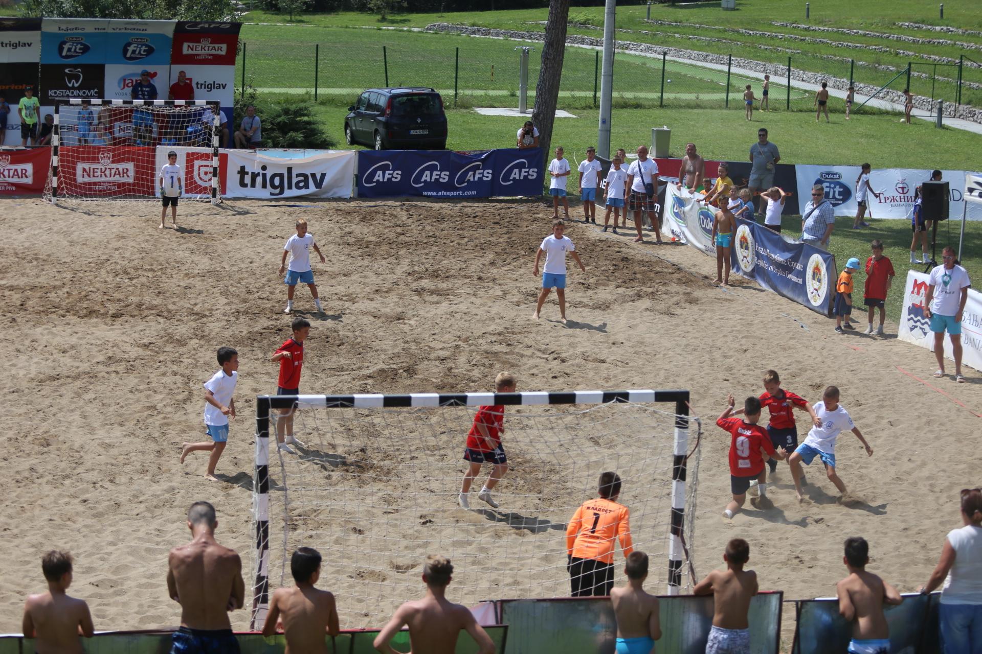 Završen turnir u fudbalu na pijesku, "Spartak" imao najviše uspjeha