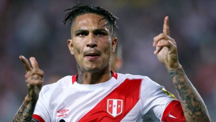 Gerero ponovo suspendiran: Legendi Perua zabranjeno da igra fudbal