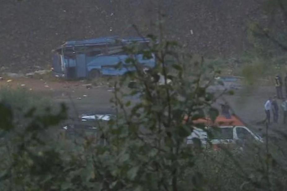 Najmanje 15 osoba poginulo, a 27 povrijeđeno u prevrtanju autobusa u Sofiji
