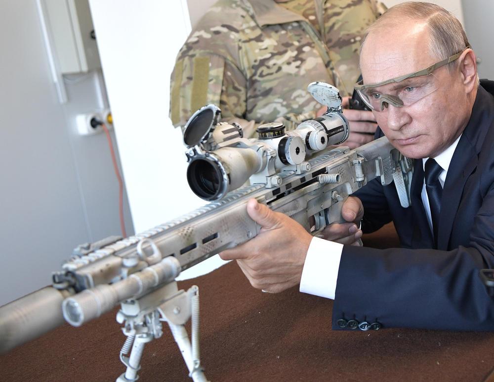 Kad Putin nanišani: Testirao novi Kalašnjikov snajper SVCh-308, pogađa mete udaljene 600 metara