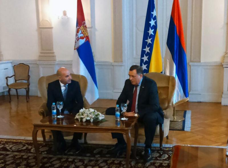 Dodik primio ambasadora Srbije u Predsjedništvu BiH, ipak istaknuo zastavu manjeg bh. entiteta