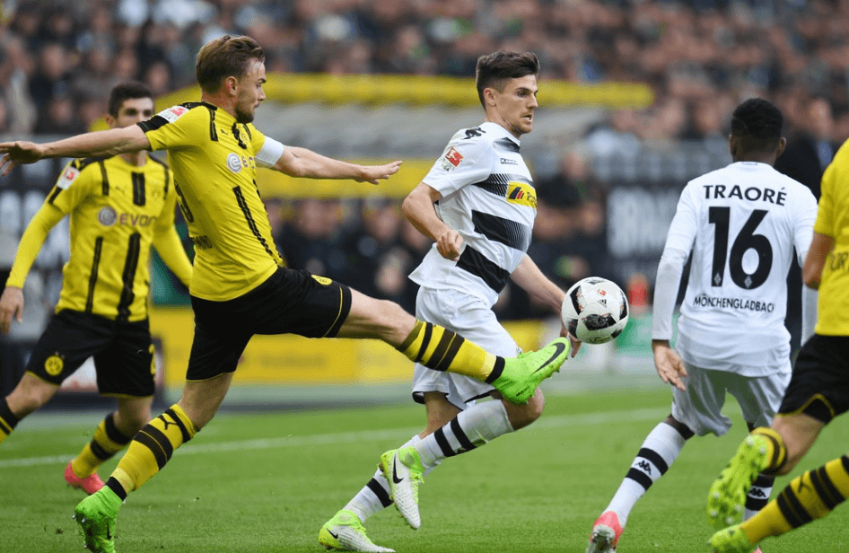 Bundesliga: Dortmund ima šest bodova više od Menhengladbaha - Avaz