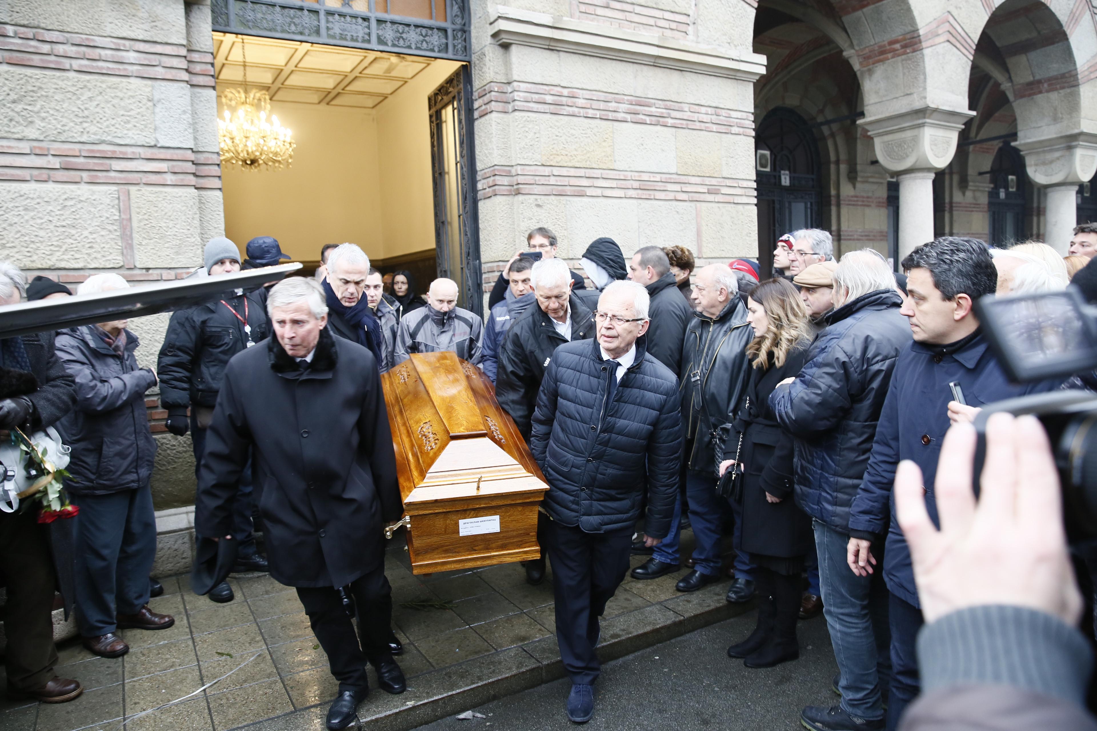 Zbogom, neponovljivi dribleru: Dragoslav Šekularac sahranjen u Aleji zaslužnih građana
