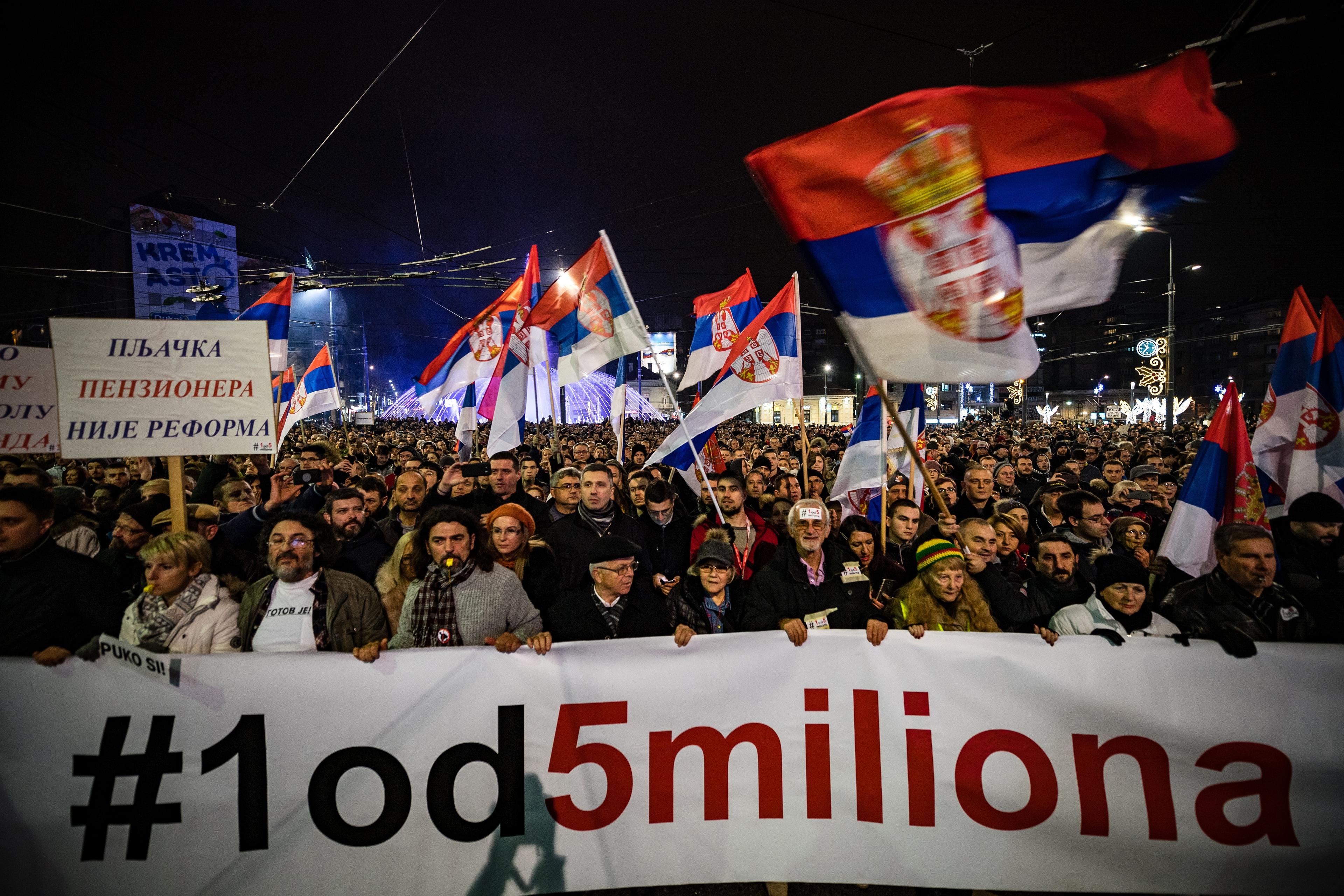 Protesti se iz Beograda šire Srbijom - Avaz