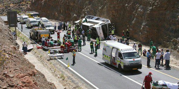 U Etiopiji poginulo 17 osoba, autobus se survao u provaliju