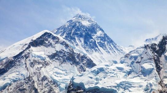 Osvajanje Mont Everesta neće više biti dozvoljeno svima