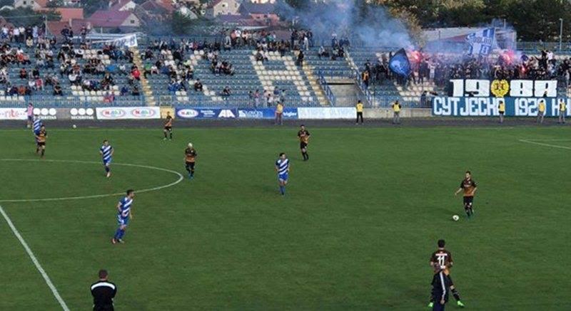 Drama nakon utakmice u Nikšiću: Navijači Budućnosti napali policajce, četiri povrijeđena