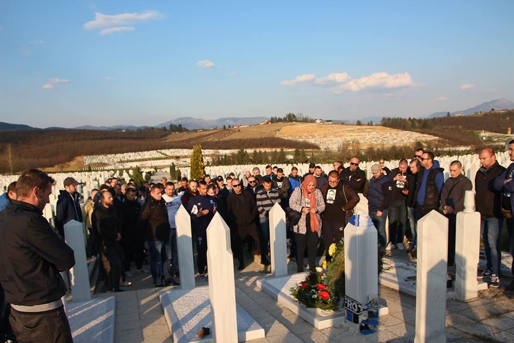 Navijači i predstavnici kluba s Grbavice posjetili mezar Mirze Raščića