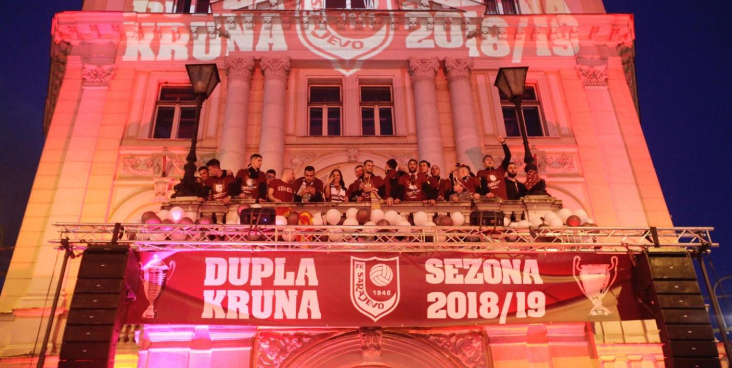 Vječna vatra: FK Sarajevo proslavio duplu krunu - Avaz