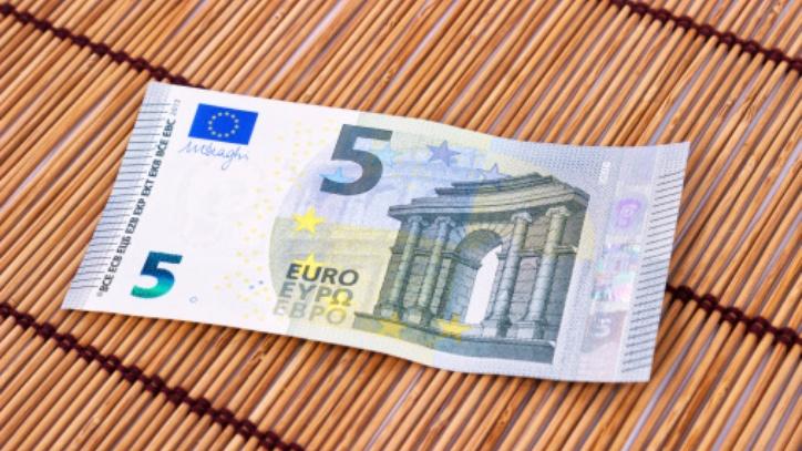 Možda je imate: Ove novčanice od pet eura vrijede do 100 puta više