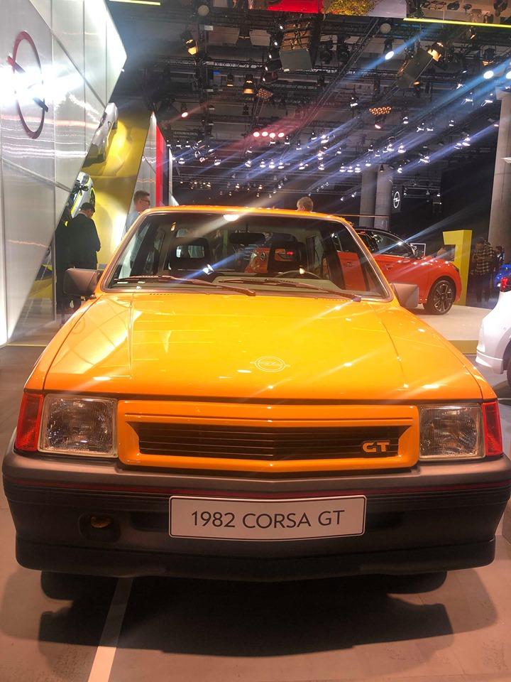 Corsa GT 1982 - Avaz