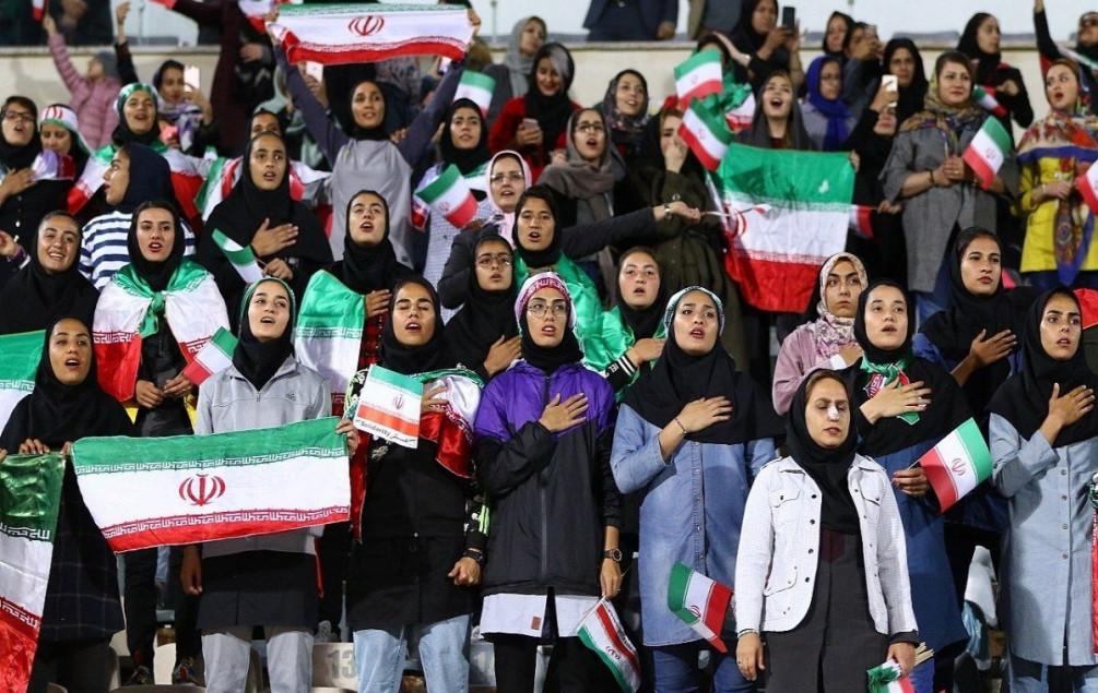 Iran: Žene dobile zasebnu tribinu - Avaz