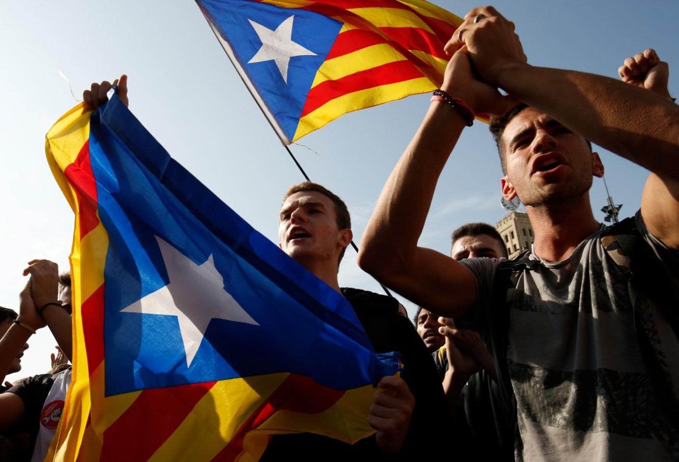 U Barceloni izbili protesti nakon izricanja presuda separatistima