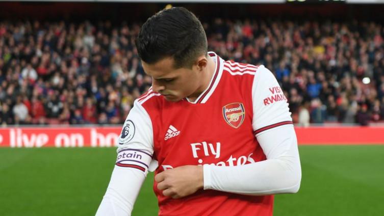 Nakon sukoba s navijačima: Arsenal će ponuditi savjetovanje Džaki