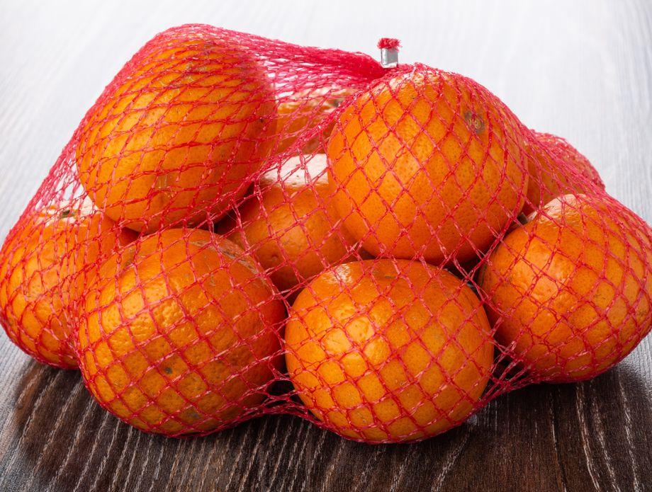 U crvenoj mrežici mandarine i narandže izgledaju zrelije - Avaz