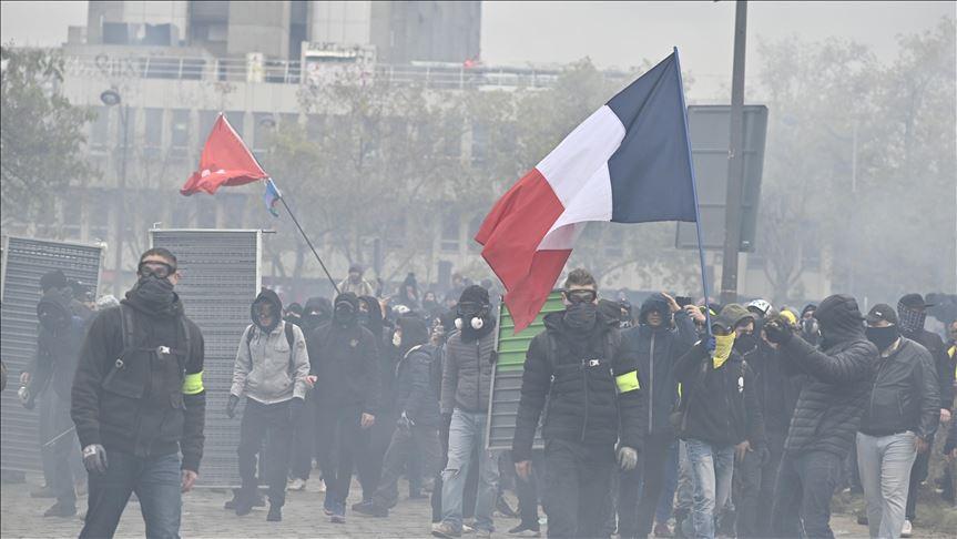 U Francuskoj štrajk uposlenika javnog sektora, saobraćaj obustavljen