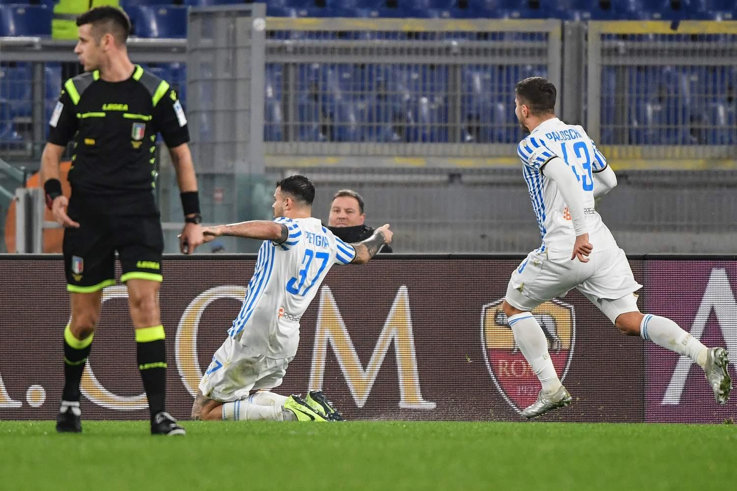 Petanja slavi gol protiv Rome - Avaz
