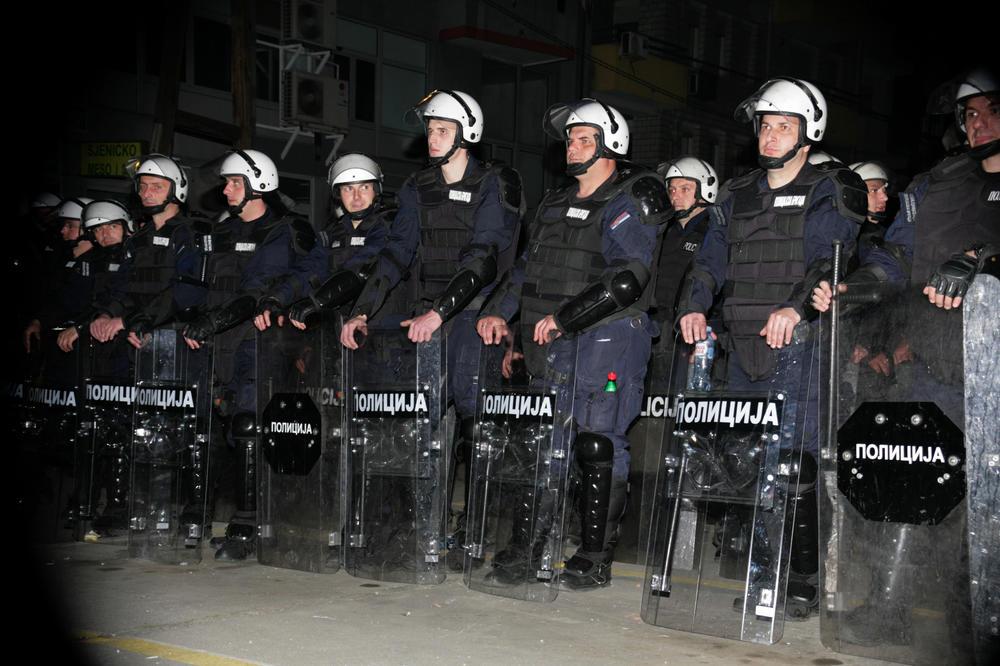 Oči vas ne varaju: Ne radi se o demonstracijama nego o Skupštini beogradskog Partizana