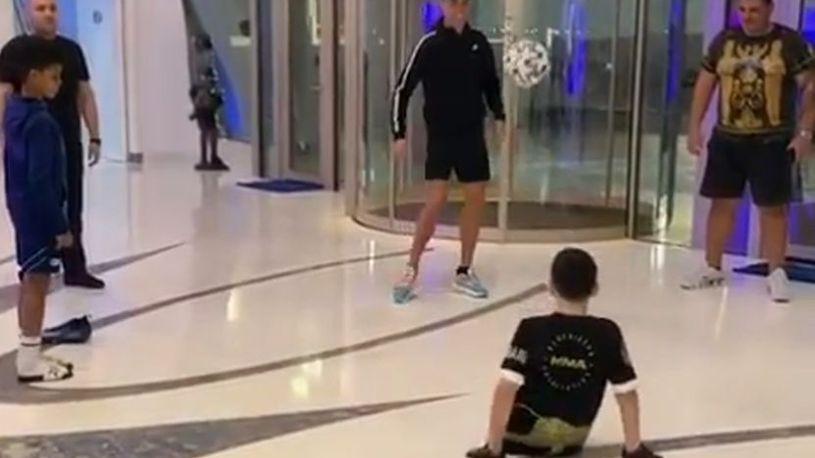 Ronaldo ispunio želju dječaku bez nogu - Avaz