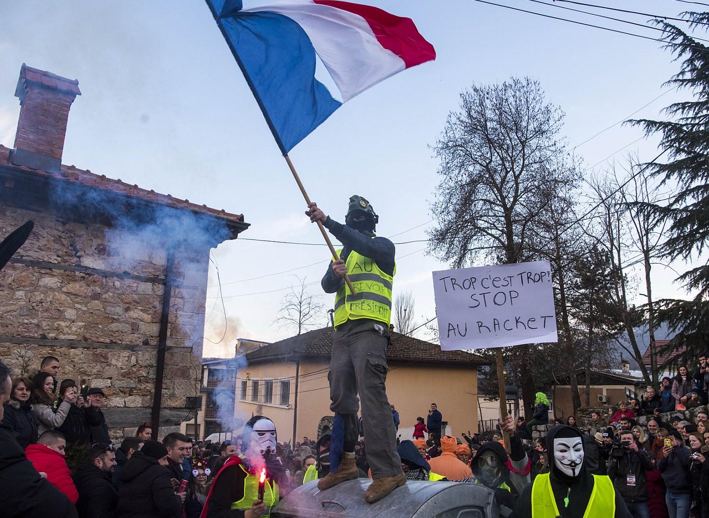 Najmanje 59 ljudi uhapšeno tokom protesta u Parizu