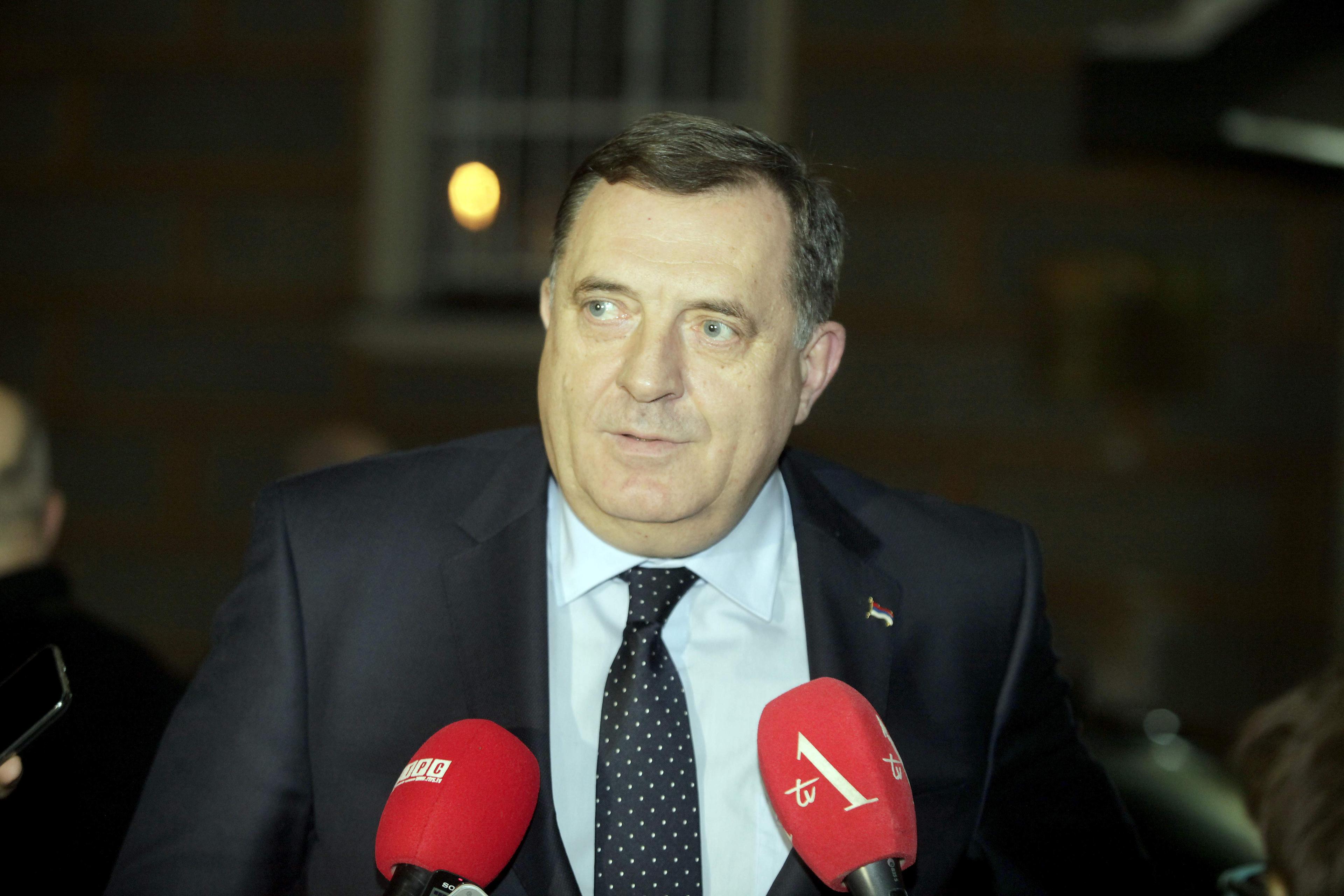 Vrane smetale Dodiku: Pogledajte njegovu reakciju
