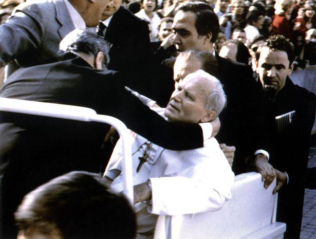 Britanski mediji otkrili: Gdje je danas čovjek koji je pucao na papu prije 39 godina